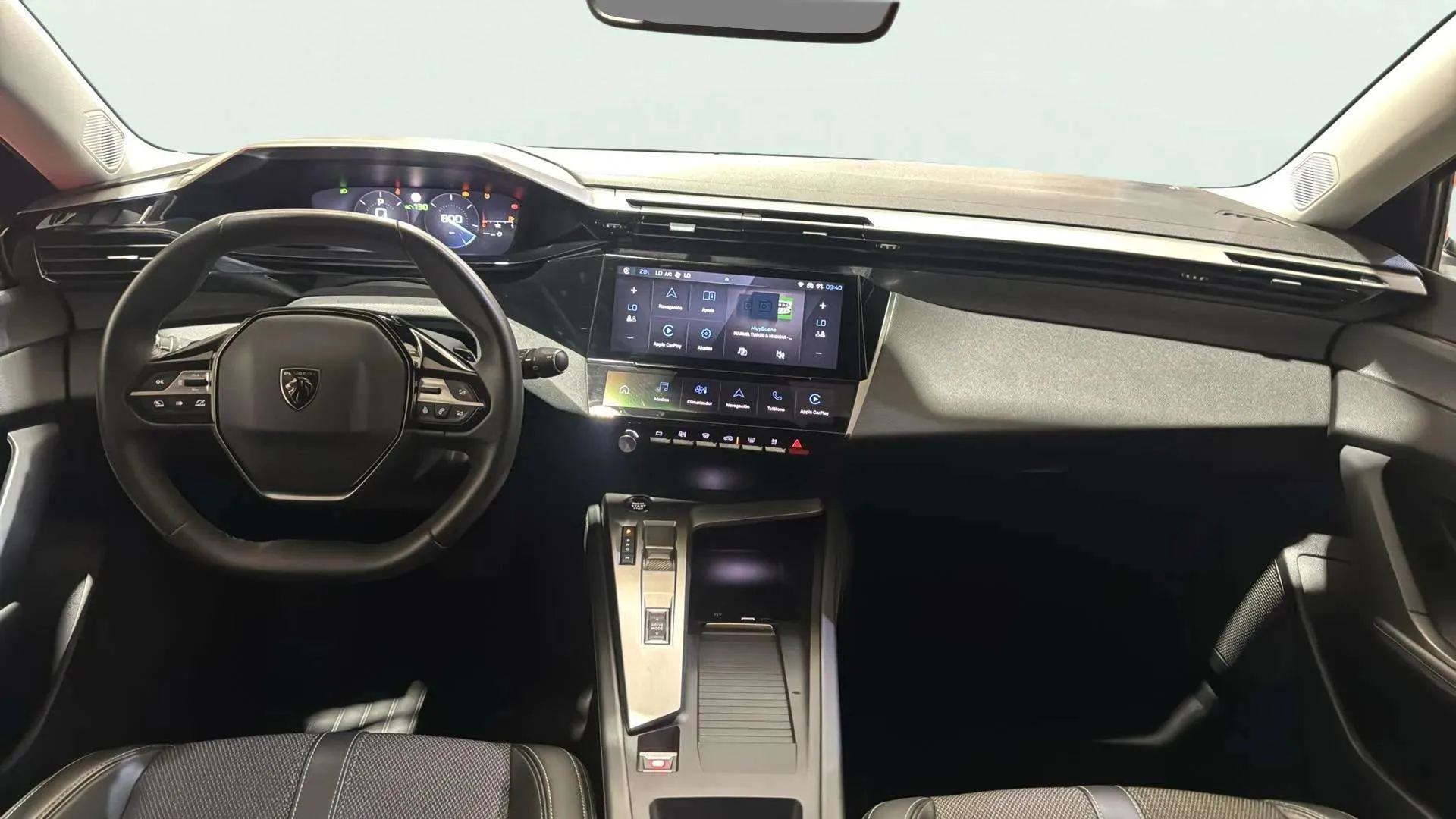Peugeot 308 Allure BlueHDi 130 EAT8 - foto 11