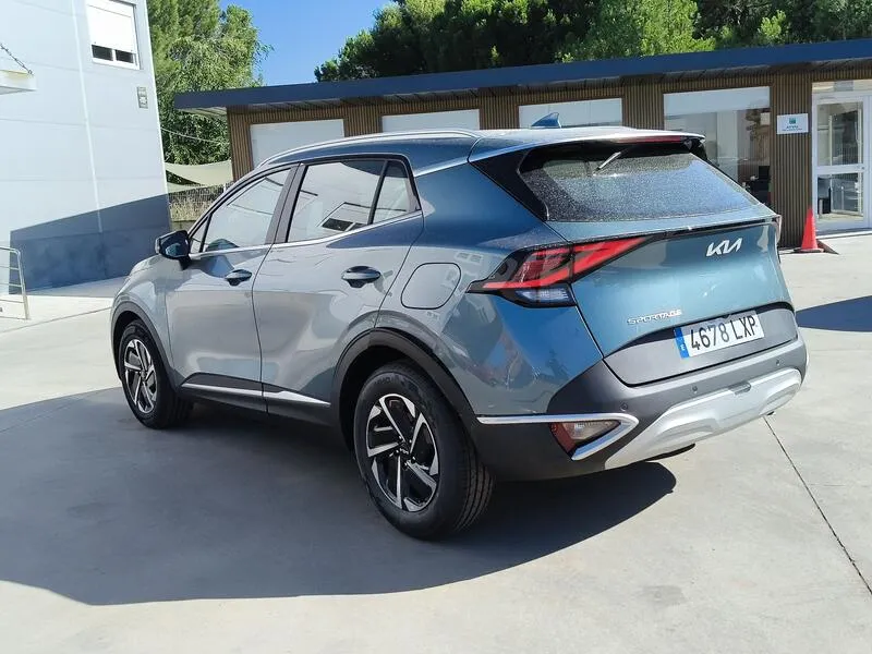 Kia Sportage 1.6 T-GDi MHEV Drive 4x2 - foto 4