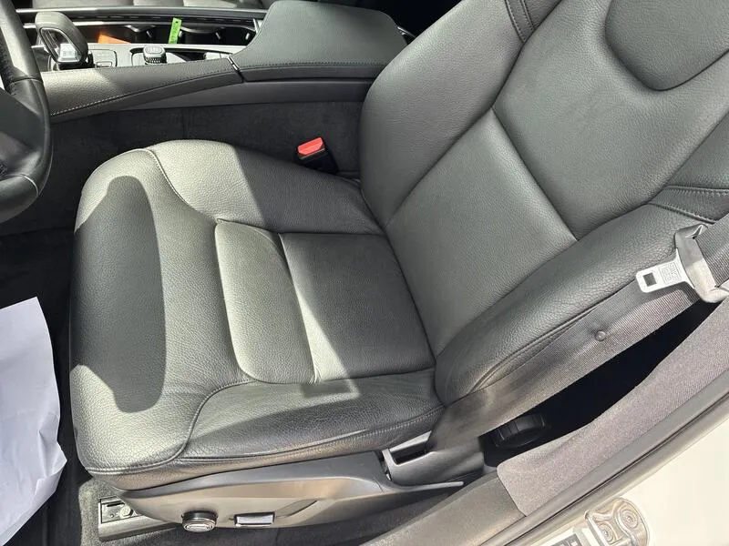 Volvo XC90 2.0 T8 AWD Recharge Inscription Exp - foto 33