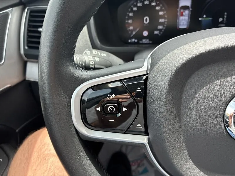 Volvo XC90 2.0 T8 AWD Recharge Inscription Exp - foto 35