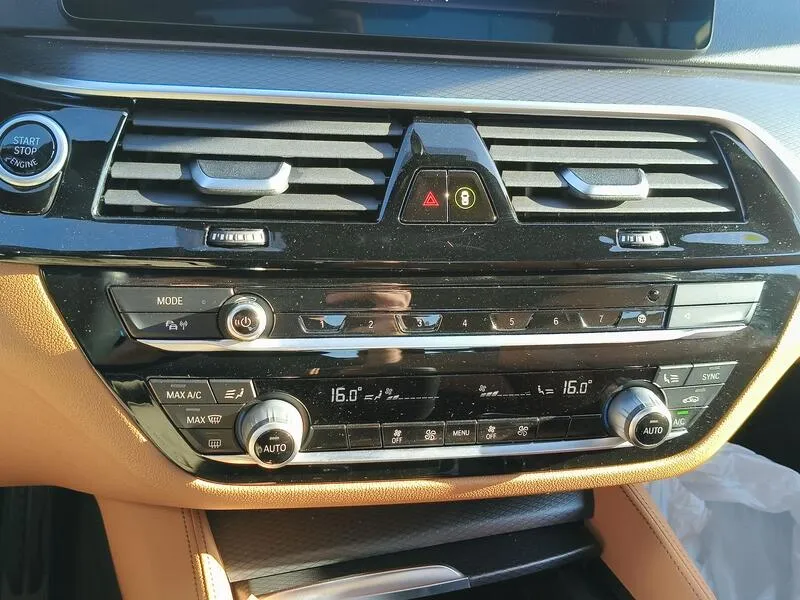 BMW Serie 5 520dA - foto 37