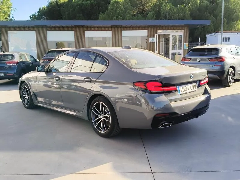 BMW Serie 5 520dA - foto 4