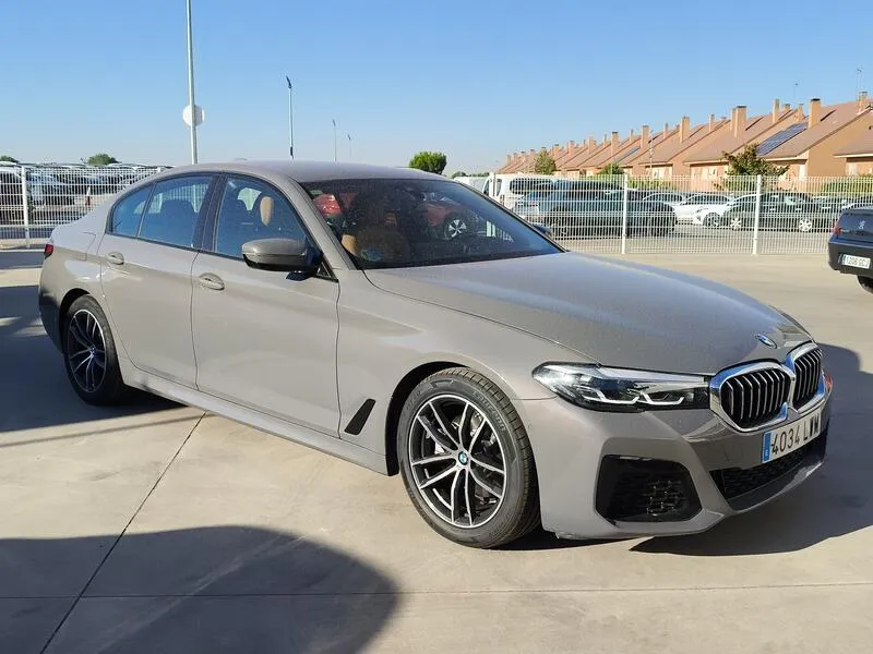 BMW Serie 5 520dA - foto 8