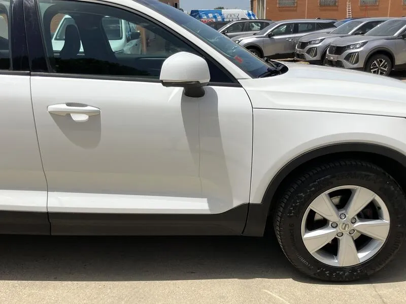 Volvo XC40 1.5 T2 Momentum Core - foto 25