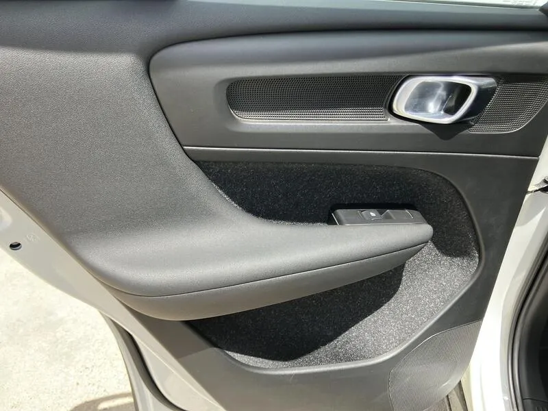 Volvo XC40 1.5 T2 Momentum Core - foto 35