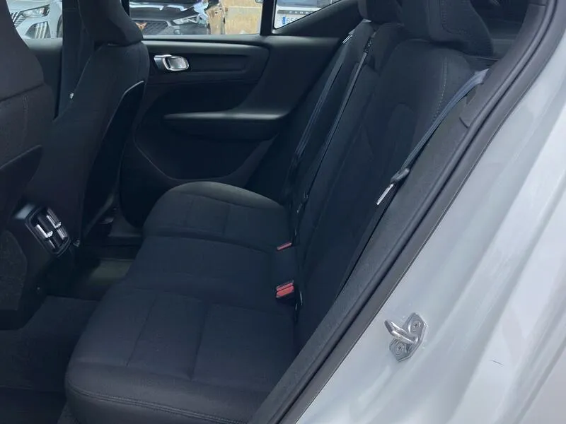 Volvo XC40 1.5 T2 Momentum Core - foto 17