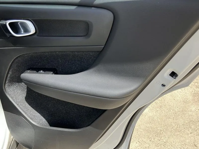 Volvo XC40 1.5 T2 Momentum Core - foto 33