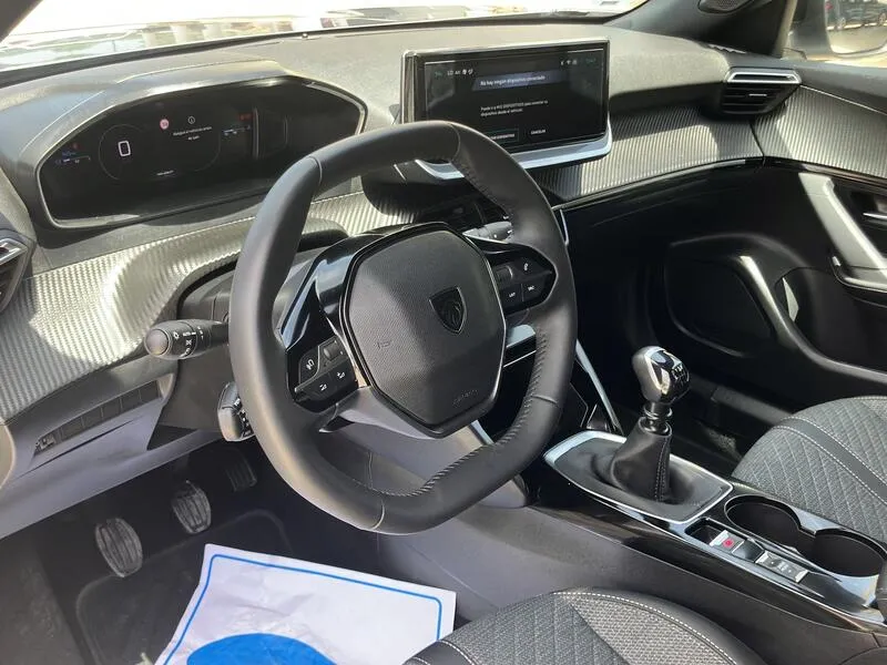Peugeot 2008 Allure 1.2 PureTech - foto 10