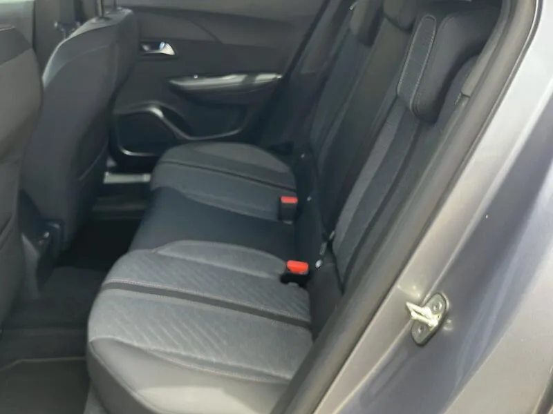 Peugeot 2008 Allure 1.2 PureTech - foto 17
