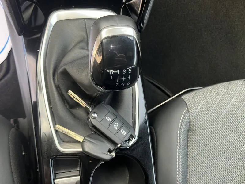 Peugeot 2008 Allure 1.2 PureTech - foto 16