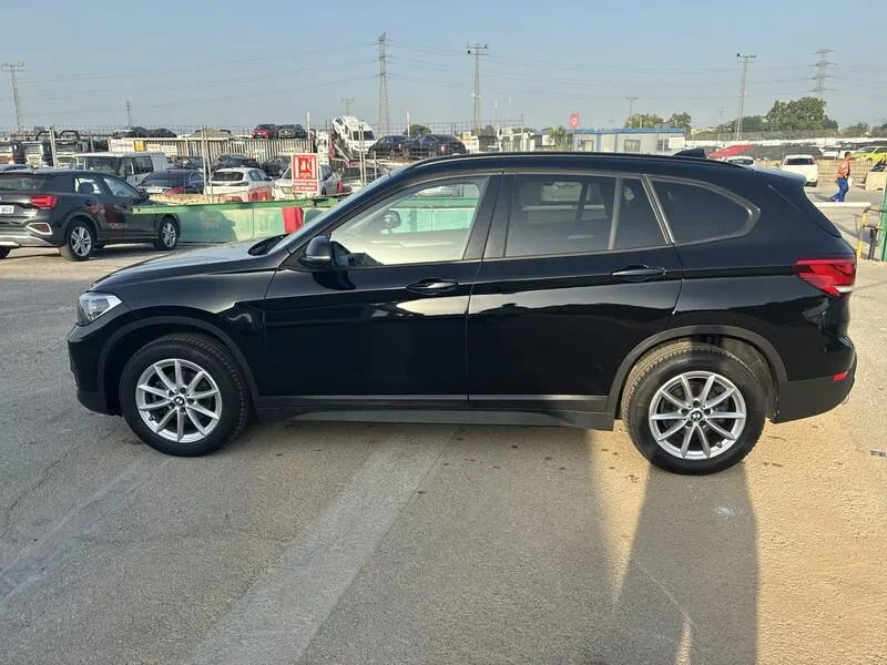 BMW X1 sDrive16d Business - foto 3