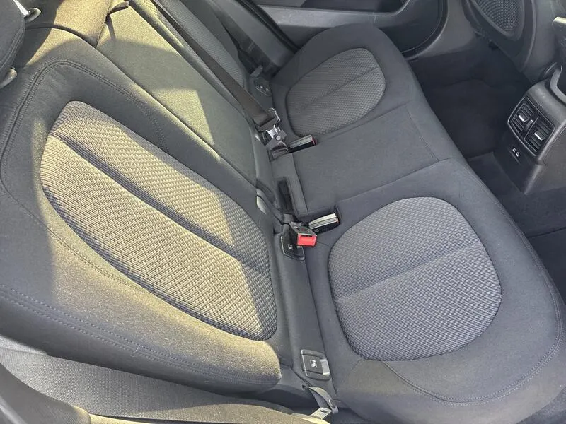 BMW X1 sDrive16d Business - foto 25