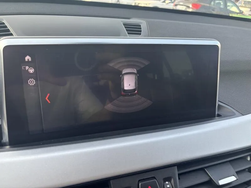 BMW X1 sDrive16d Business - foto 36