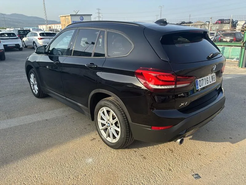 BMW X1 sDrive16d Business - foto 4