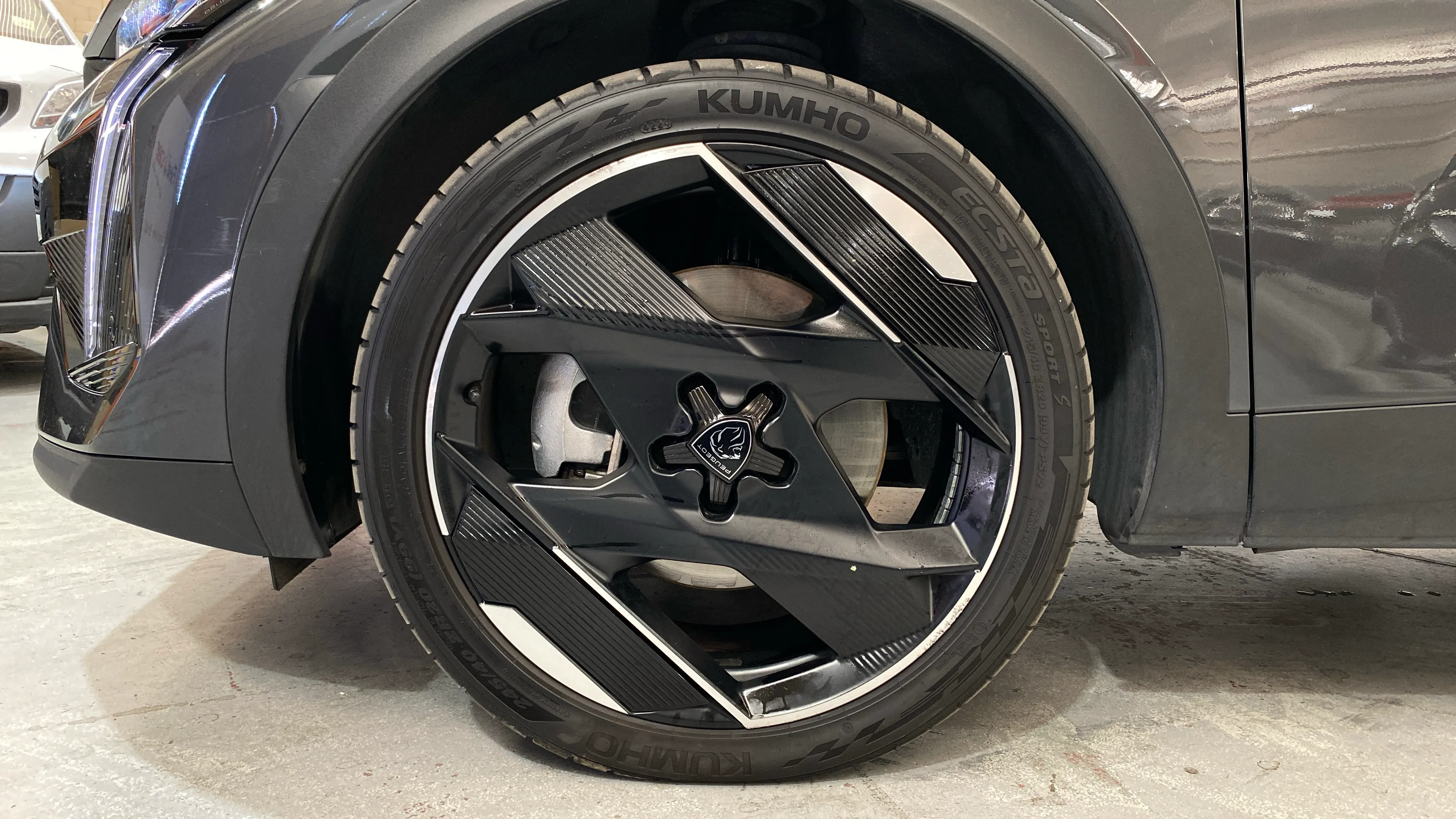 Peugeot 408 Allure Pack PHEV 180 e-EAT8 - foto 30