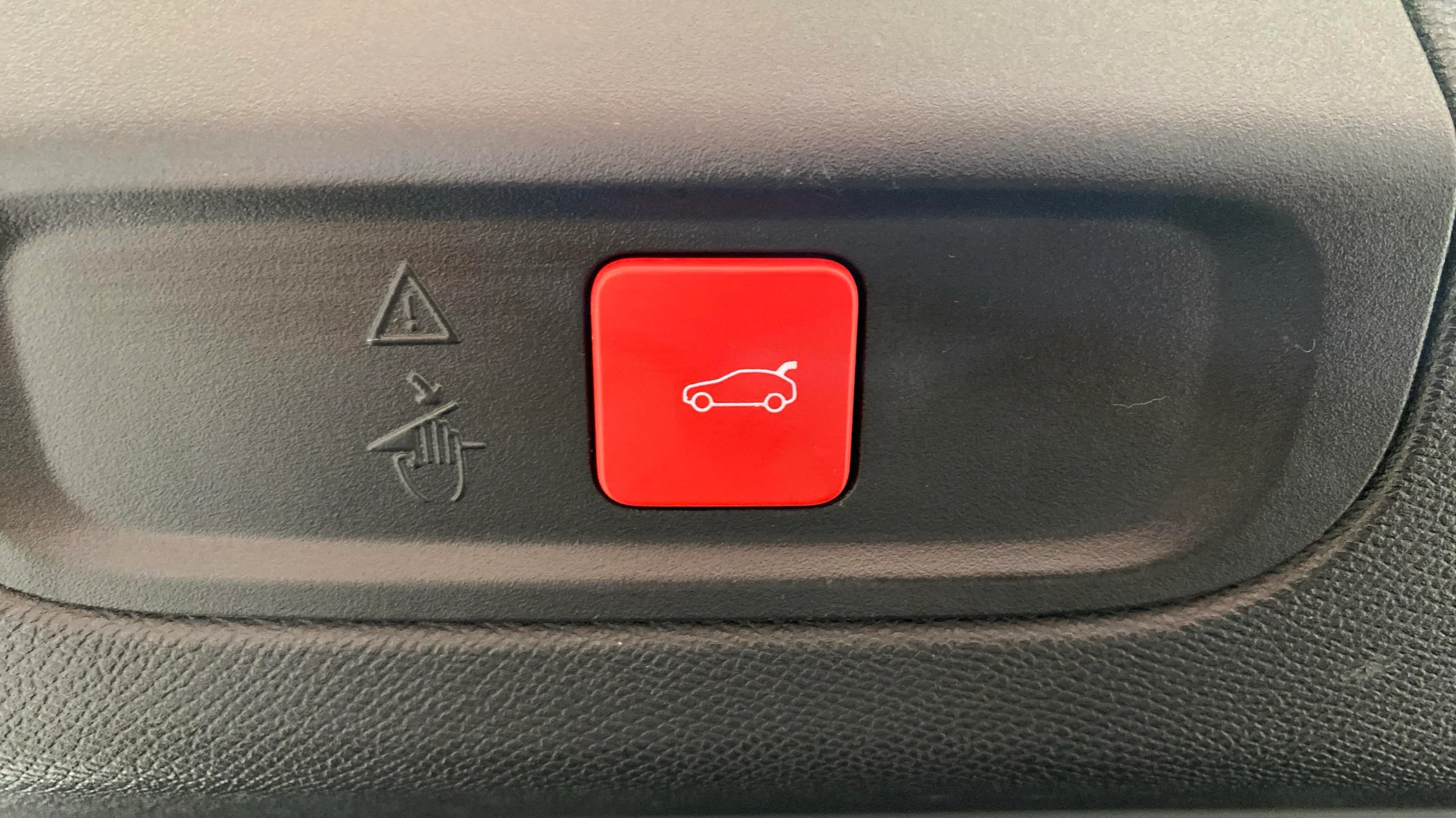 Peugeot 408 Allure Pack PHEV 180 e-EAT8 - foto 10