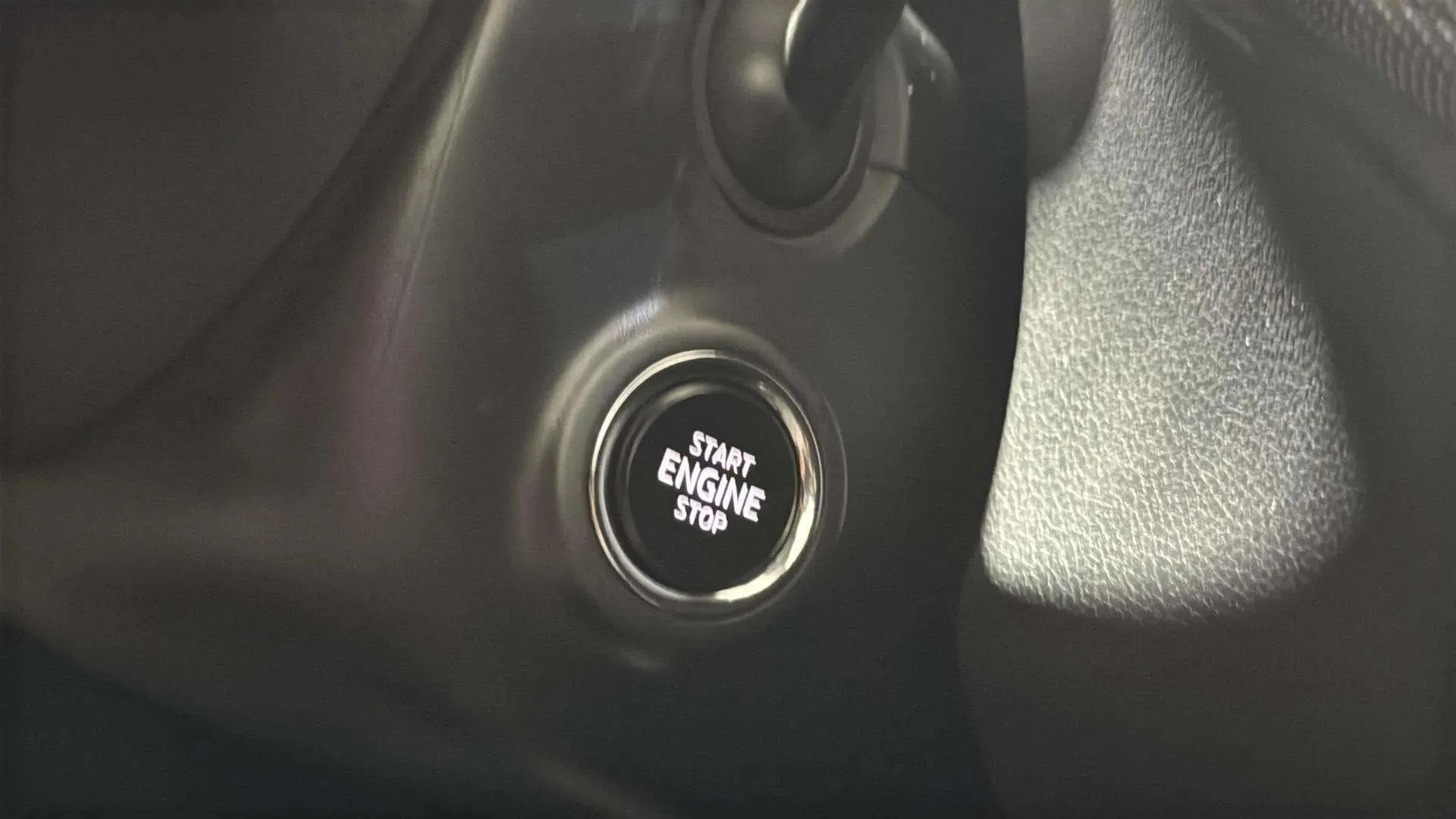 Škoda Fabia 1.0 TSI Selection - foto 19