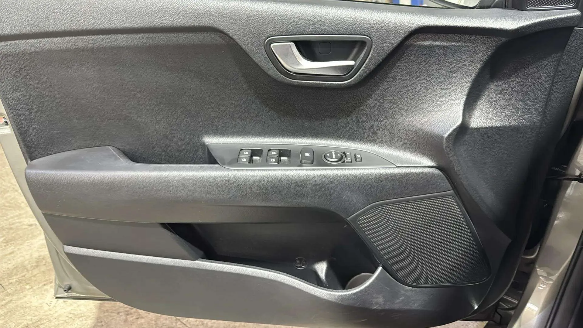 Kia Stonic 1.0 T-GDi MHEV iMT Drive - foto 24