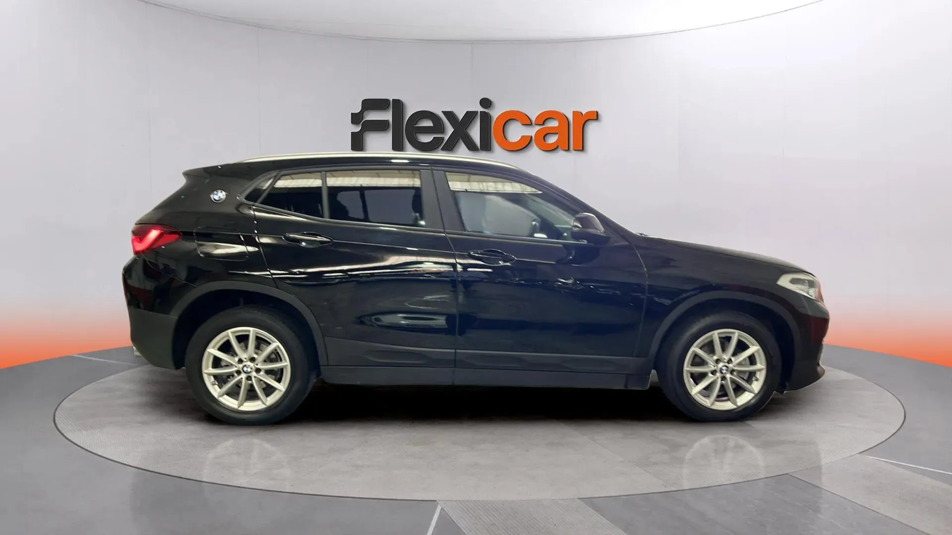 BMW X2 sDrive18d - foto 8