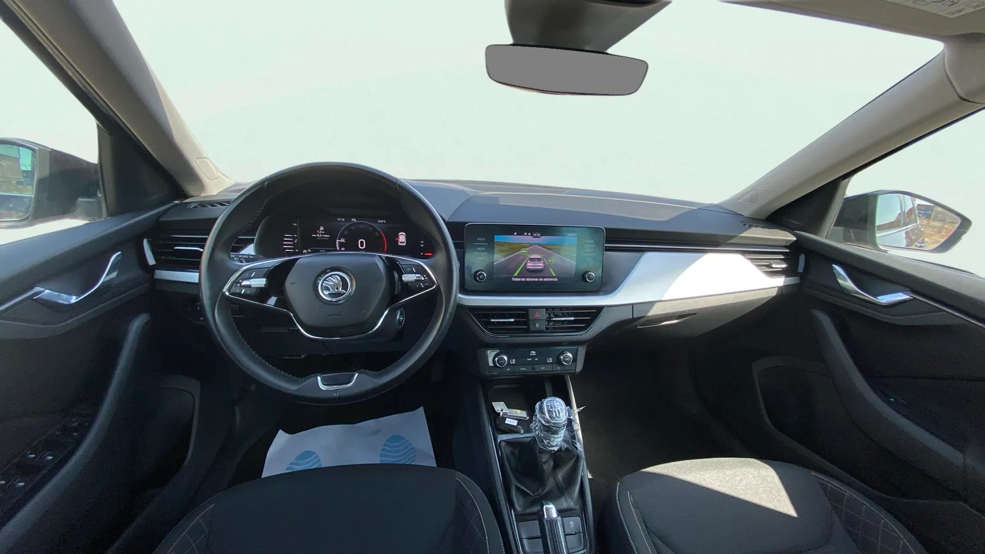 Škoda Kamiq 1.5 TSI Ambition - foto 11