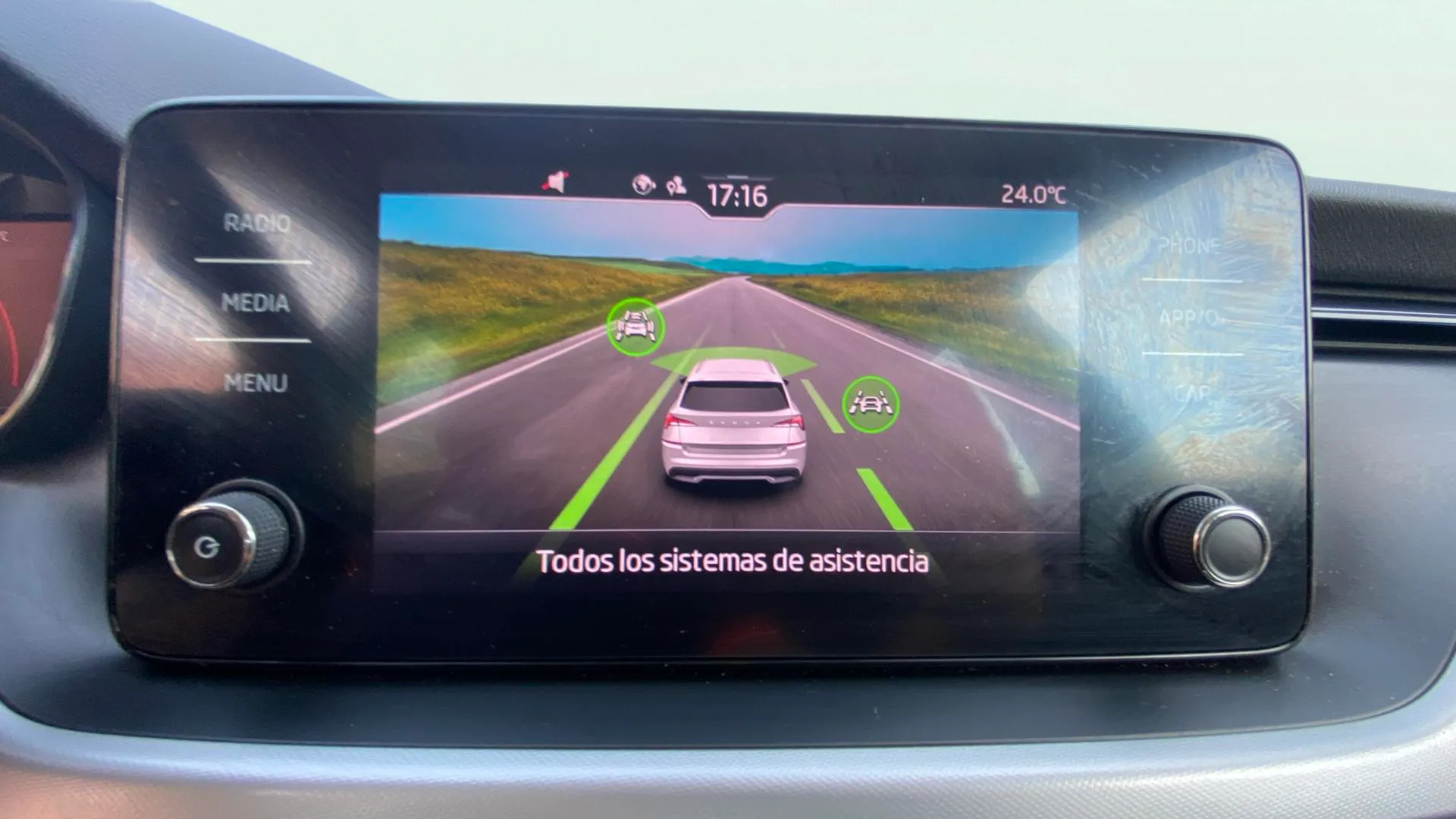 Škoda Kamiq 1.5 TSI Ambition - foto 19