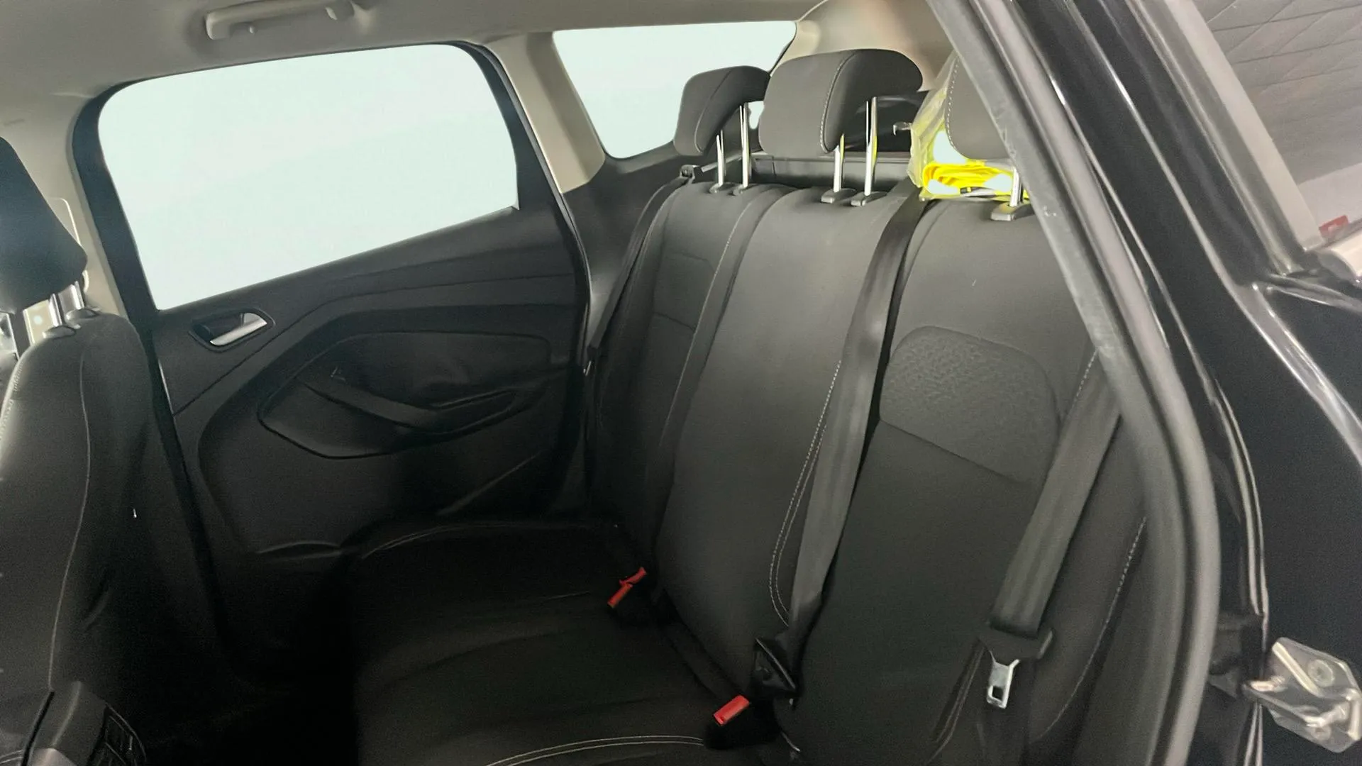 Ford Kuga 1.5 EcoBoost 4x2 Titanium - foto 8