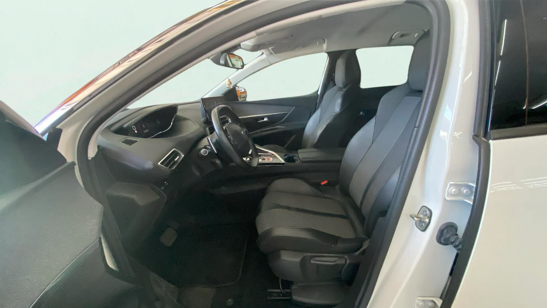 Peugeot 3008 1.5 BlueHDi Allure EAT8 - foto 13