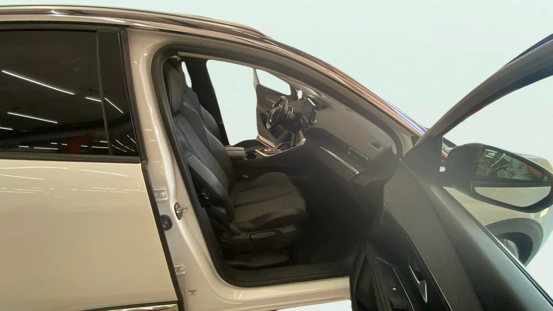 Peugeot 3008 1.5 BlueHDi Allure EAT8 - foto 12