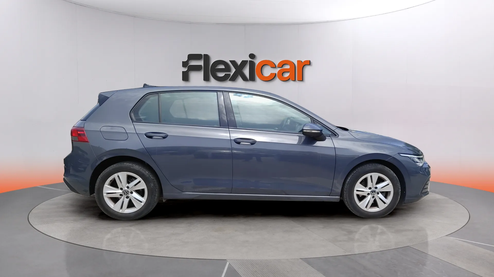 Volkswagen Golf 1.0 eTSI DSG - foto 5
