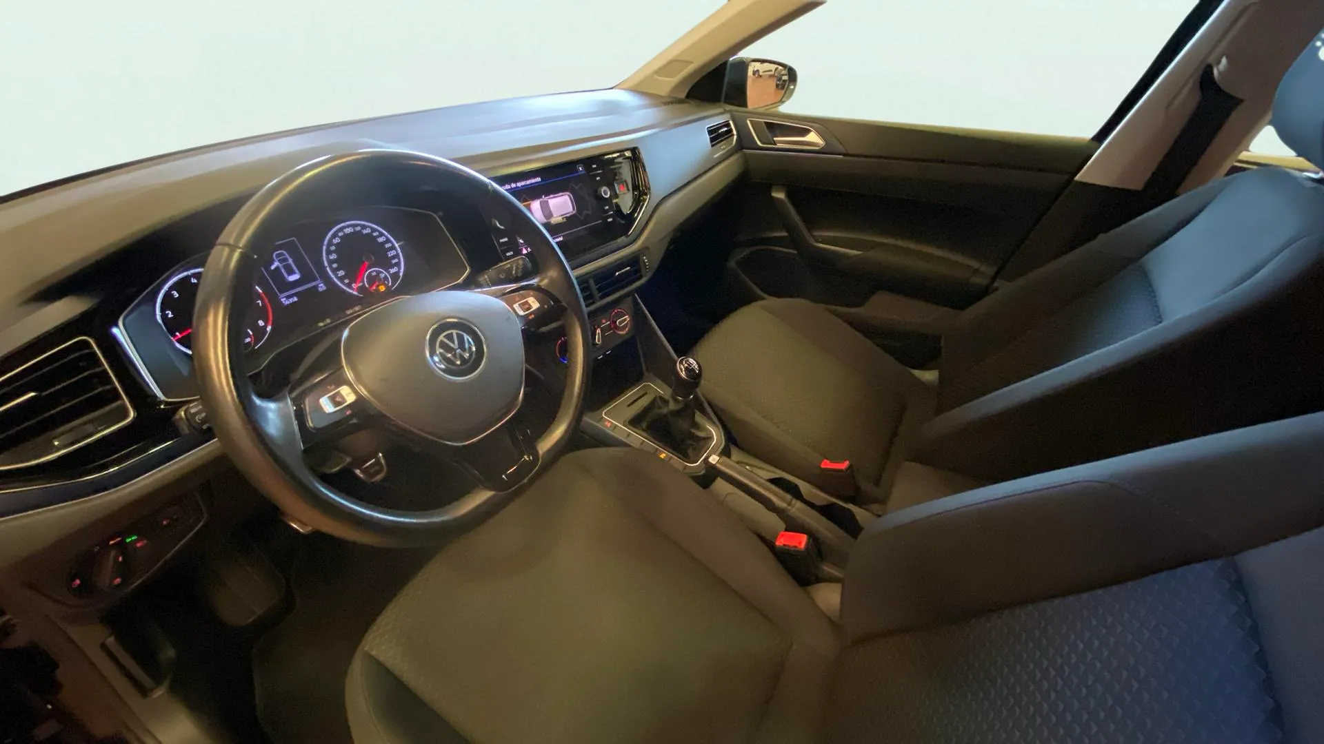 Volkswagen Polo Advance 1.0 - foto 11