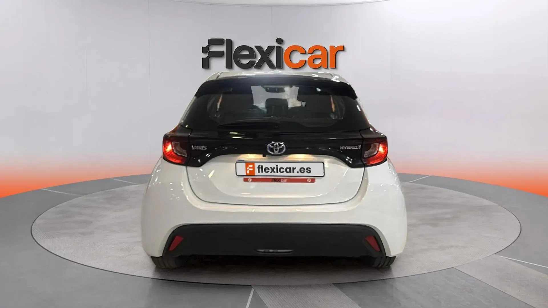 Toyota Yaris 1.5 120H Active Tech - foto 6