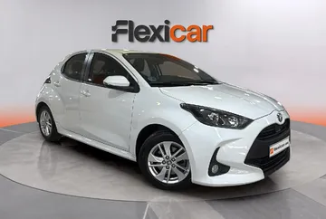 toyota yaris 15 120h active tech hibrido no enchufable automatica esplugues 2 903000000275250