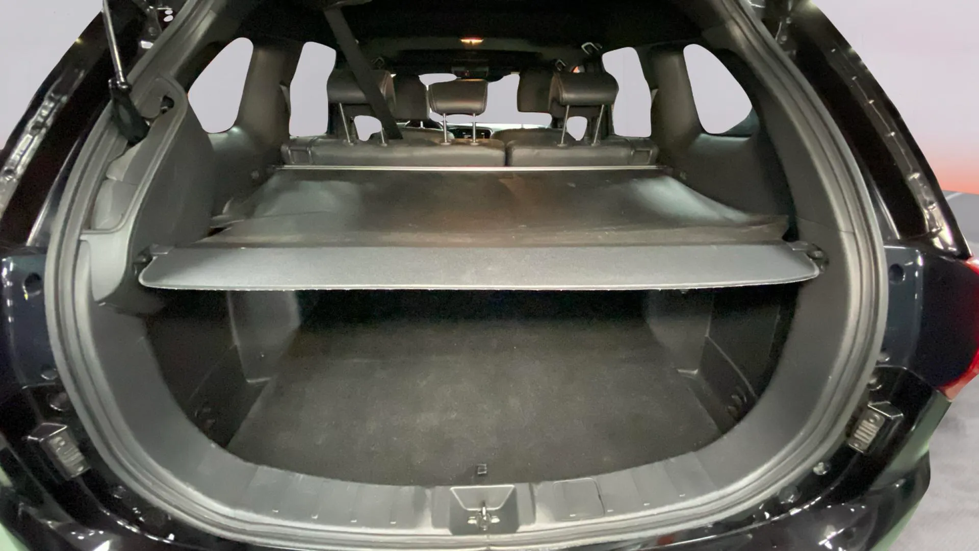 Mitsubishi Outlander 2.4 PHEV Kaiteki 4WD - foto 38
