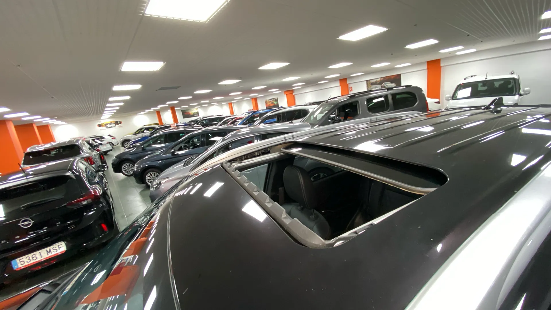 Mitsubishi Outlander 2.4 PHEV Kaiteki 4WD - foto 36
