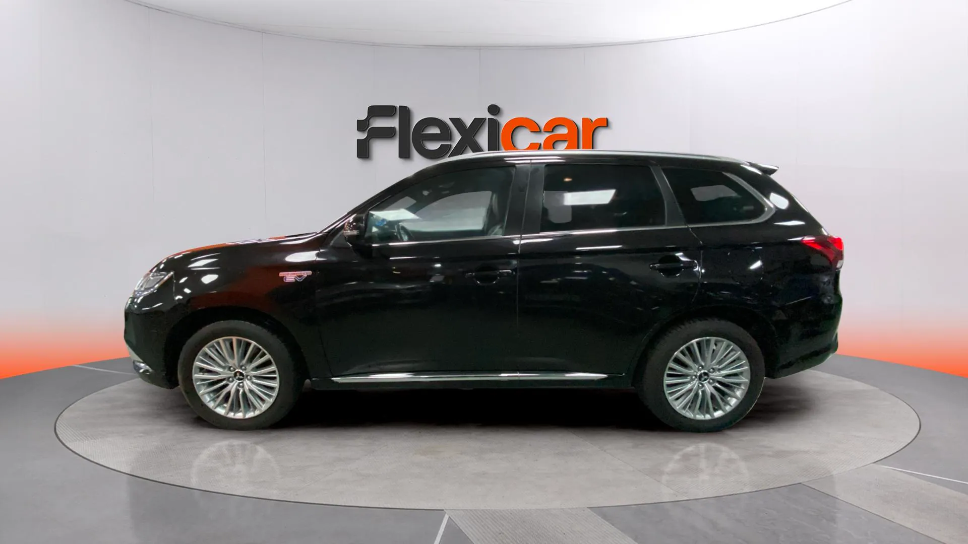 Mitsubishi Outlander 2.4 PHEV Kaiteki 4WD - foto 4