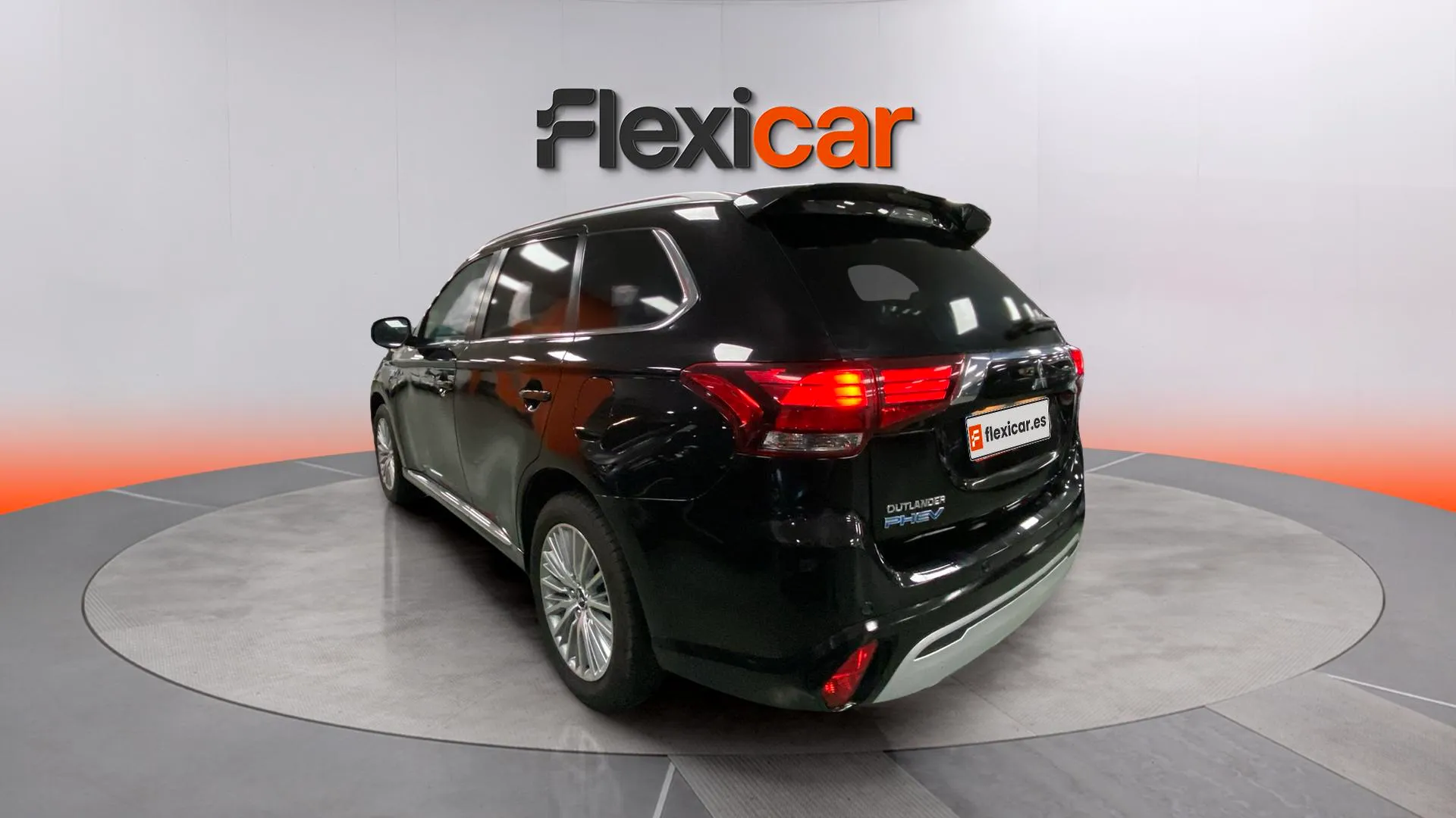 Mitsubishi Outlander 2.4 PHEV Kaiteki 4WD - foto 5