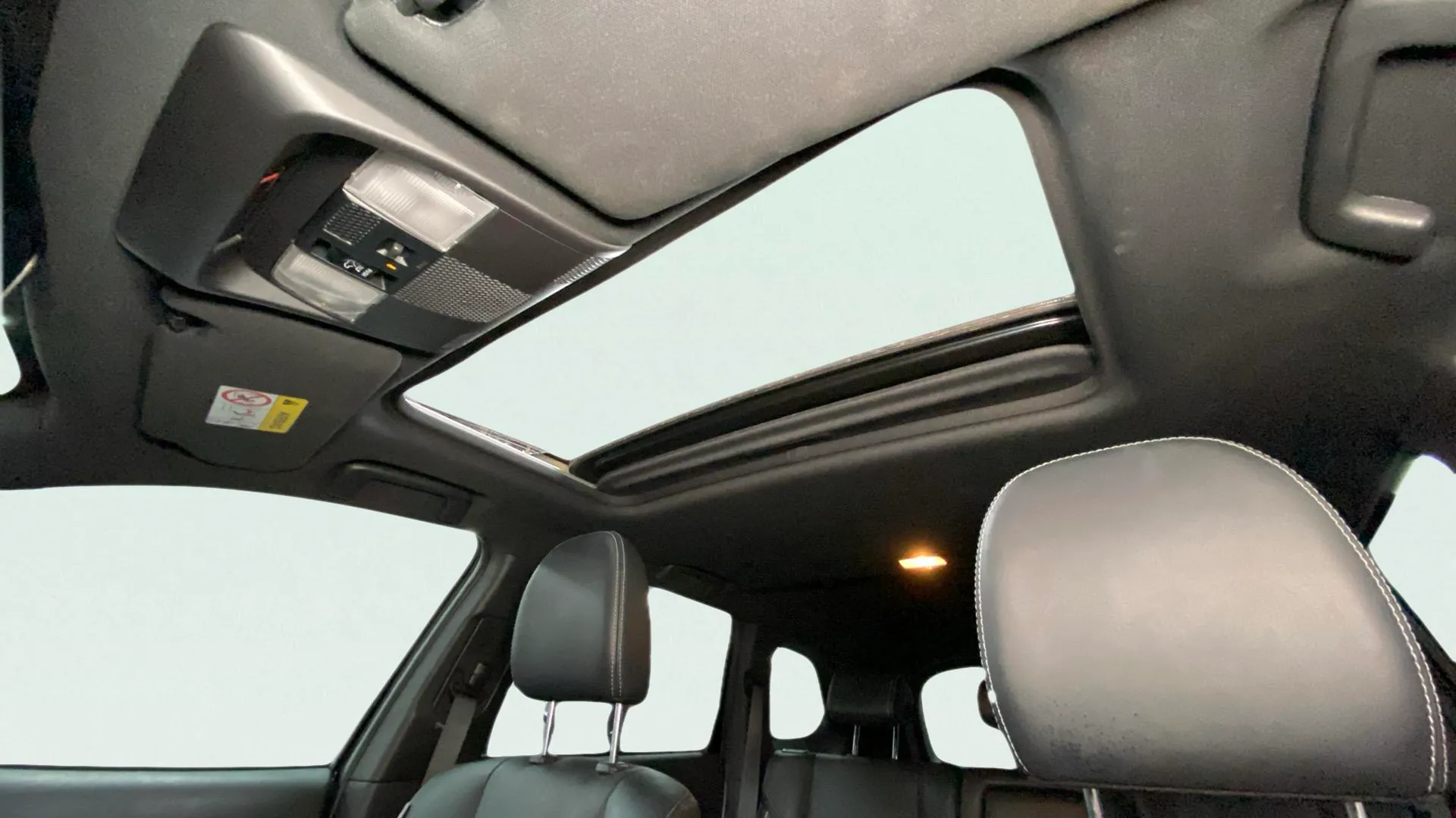 Mitsubishi Outlander 2.4 PHEV Kaiteki 4WD - foto 30