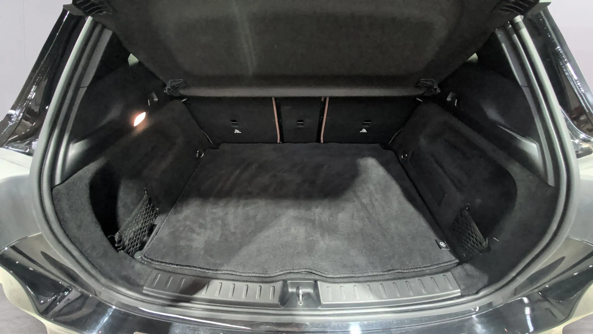 Mercedes-Benz GLA 250 4MATIC - foto 20