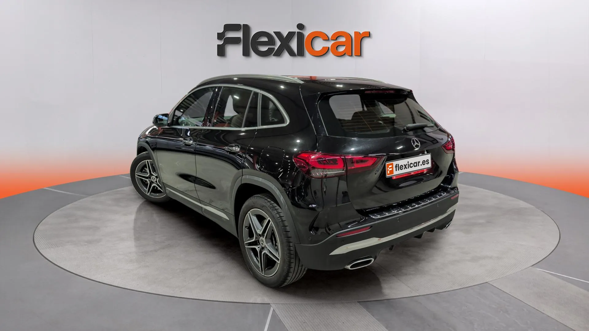 Mercedes-Benz GLA 250 4MATIC - foto 4