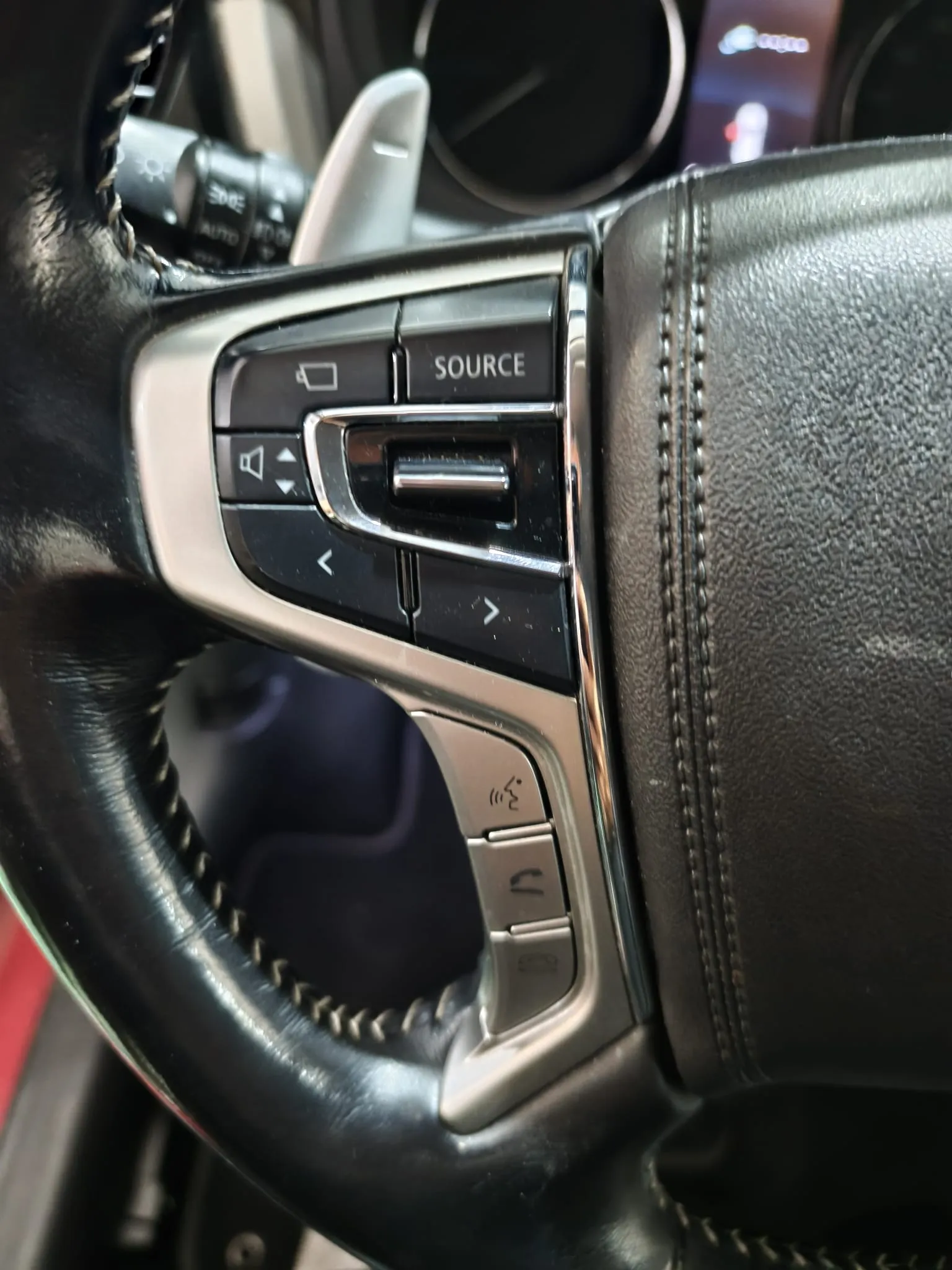 Mitsubishi Outlander 2.0 PHEV Kaiteki 4WD - foto 13