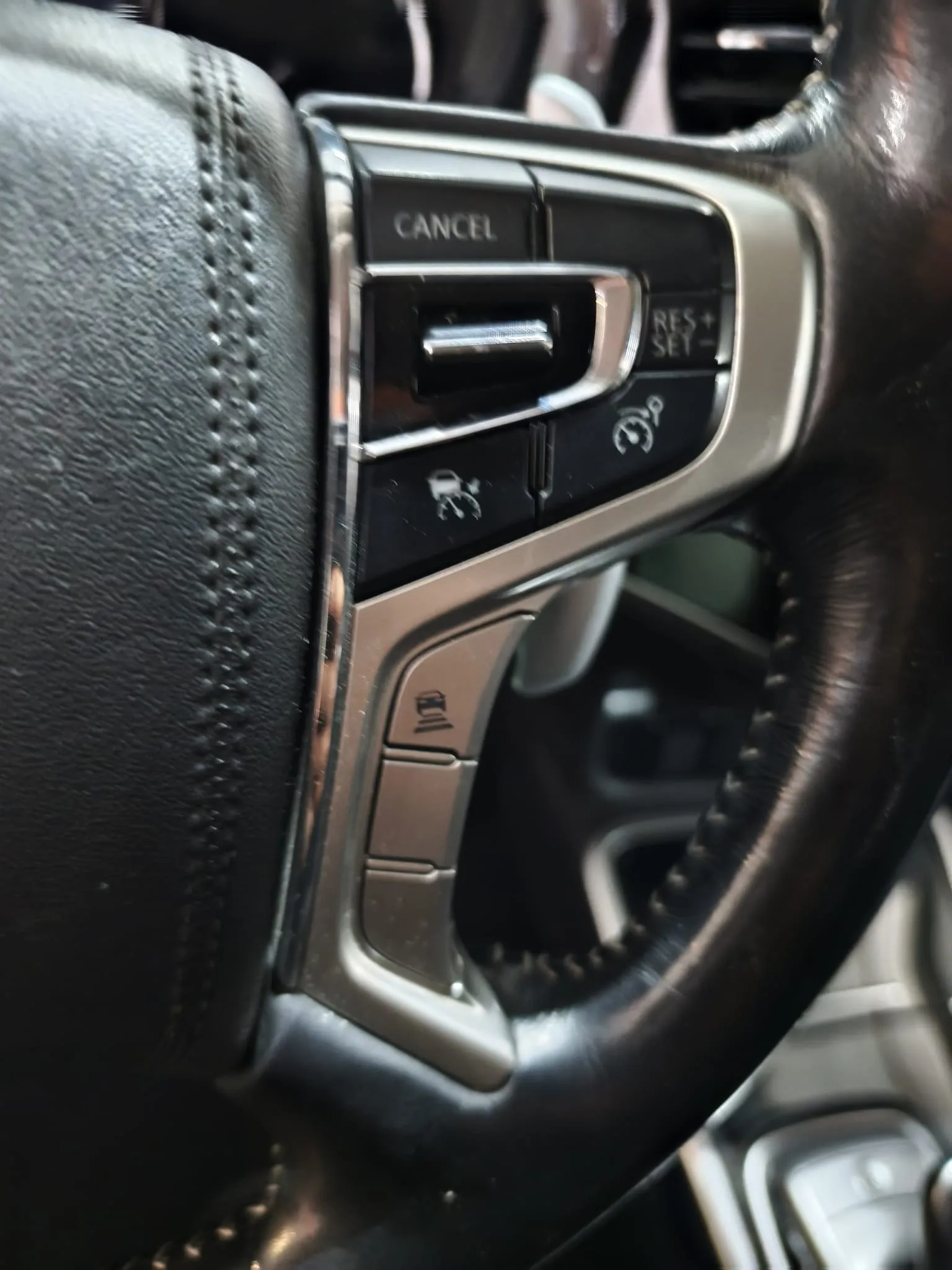 Mitsubishi Outlander 2.0 PHEV Kaiteki 4WD - foto 12