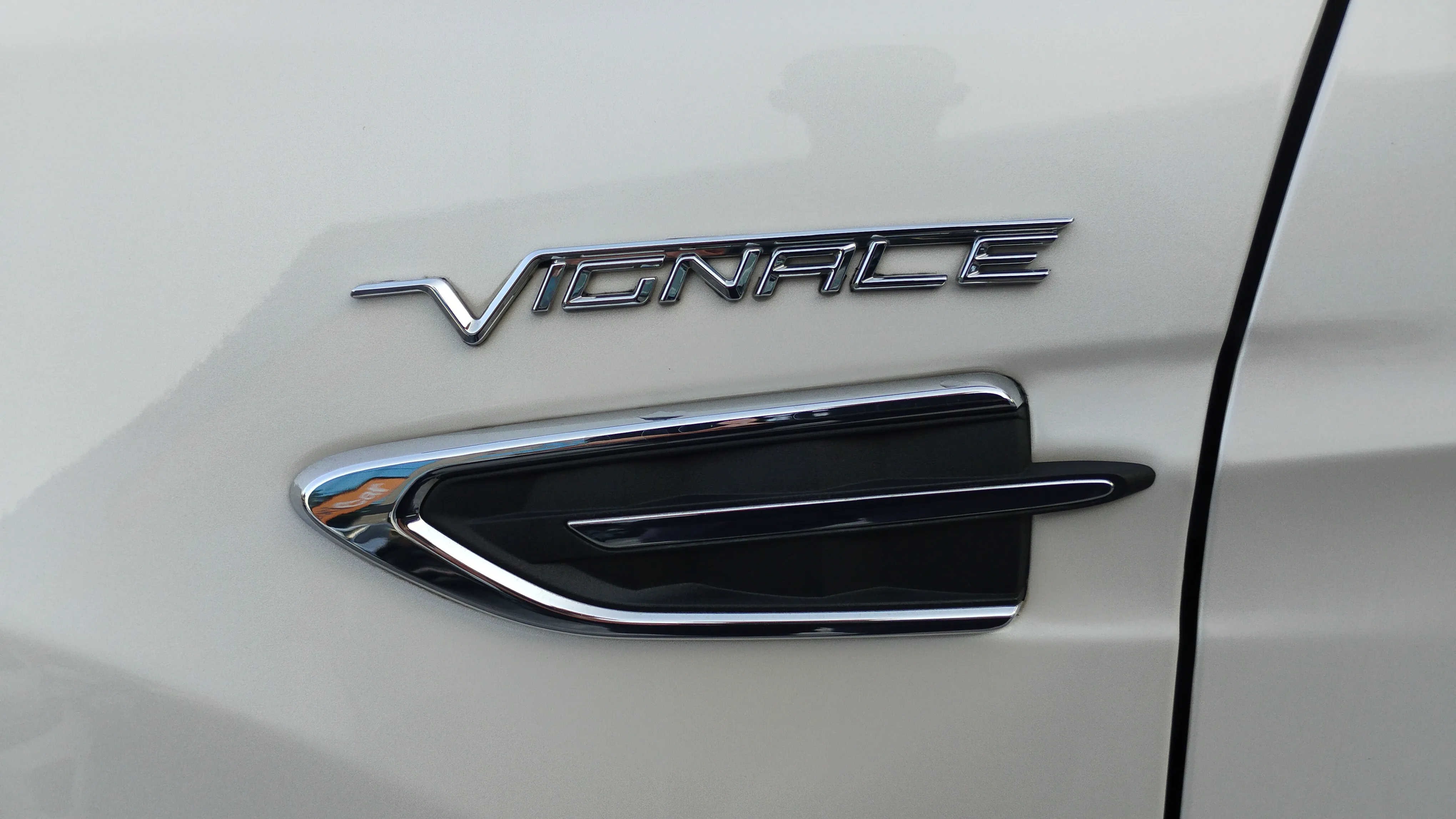 Ford Kuga 1.5 EcoBoost 4x2 Vignale - foto 33