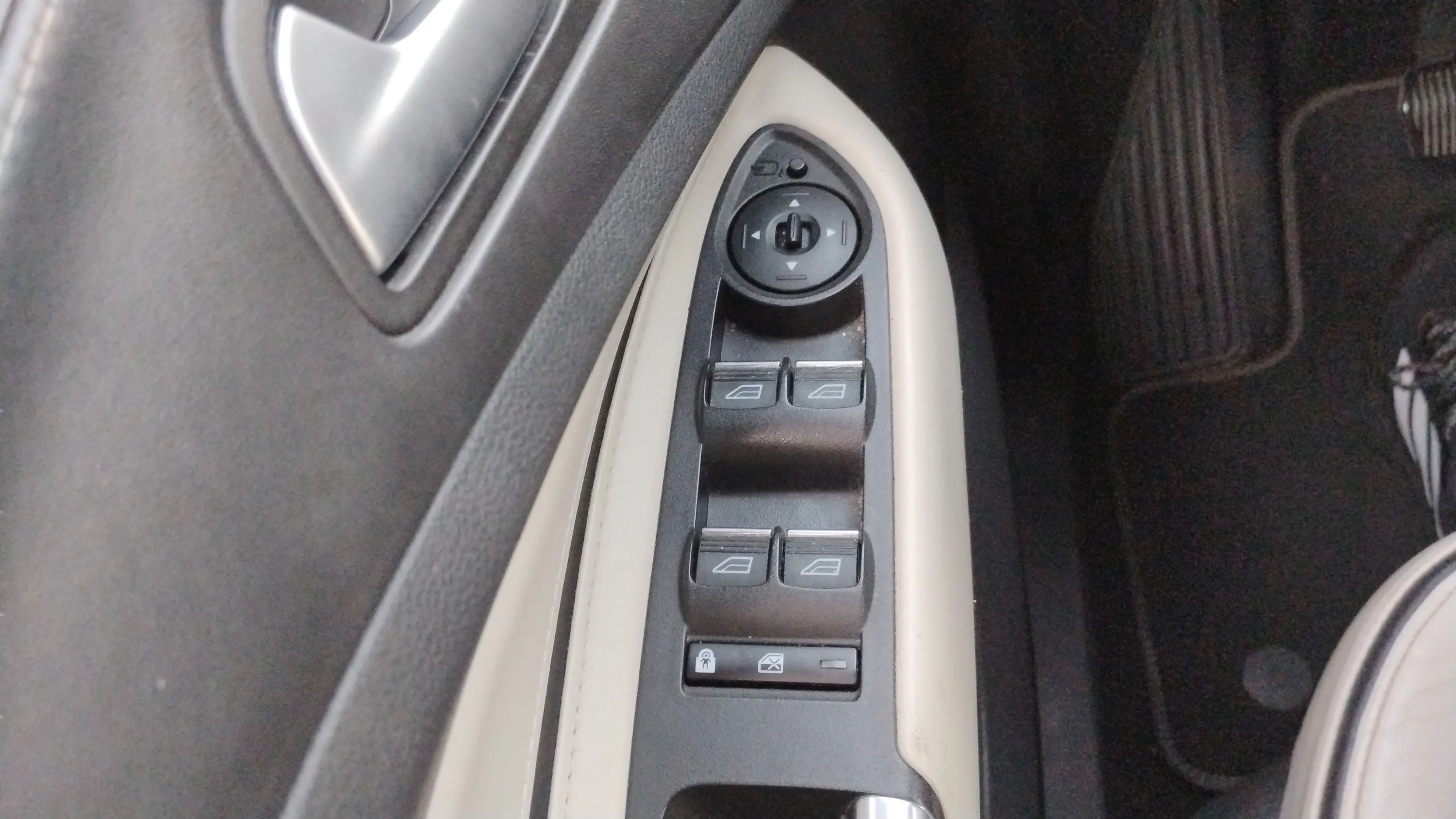 Ford Kuga 1.5 EcoBoost 4x2 Vignale - foto 9