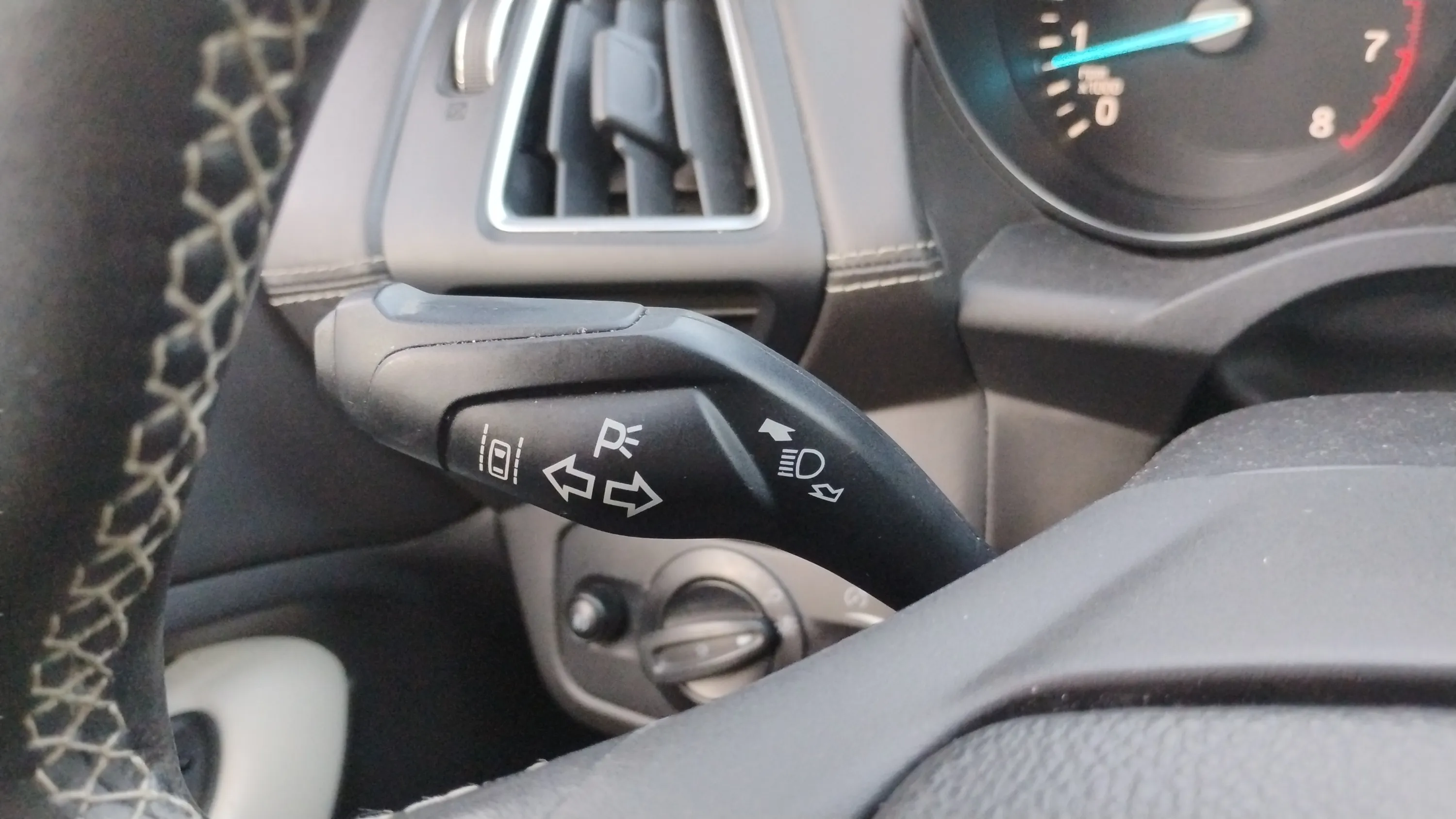 Ford Kuga 1.5 EcoBoost 4x2 Vignale - foto 15