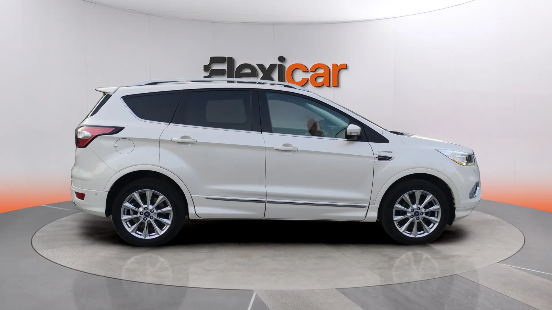 Ford Kuga 1.5 EcoBoost 4x2 Vignale - foto 2
