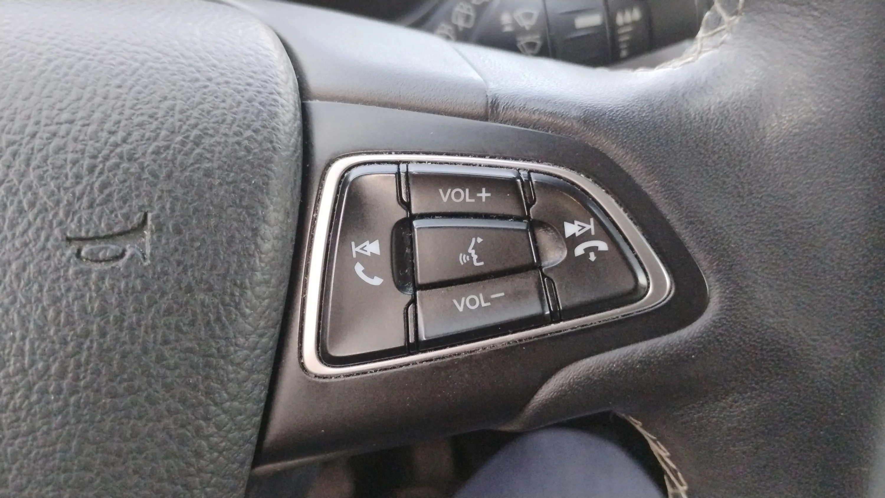 Ford Kuga 1.5 EcoBoost 4x2 Vignale - foto 19