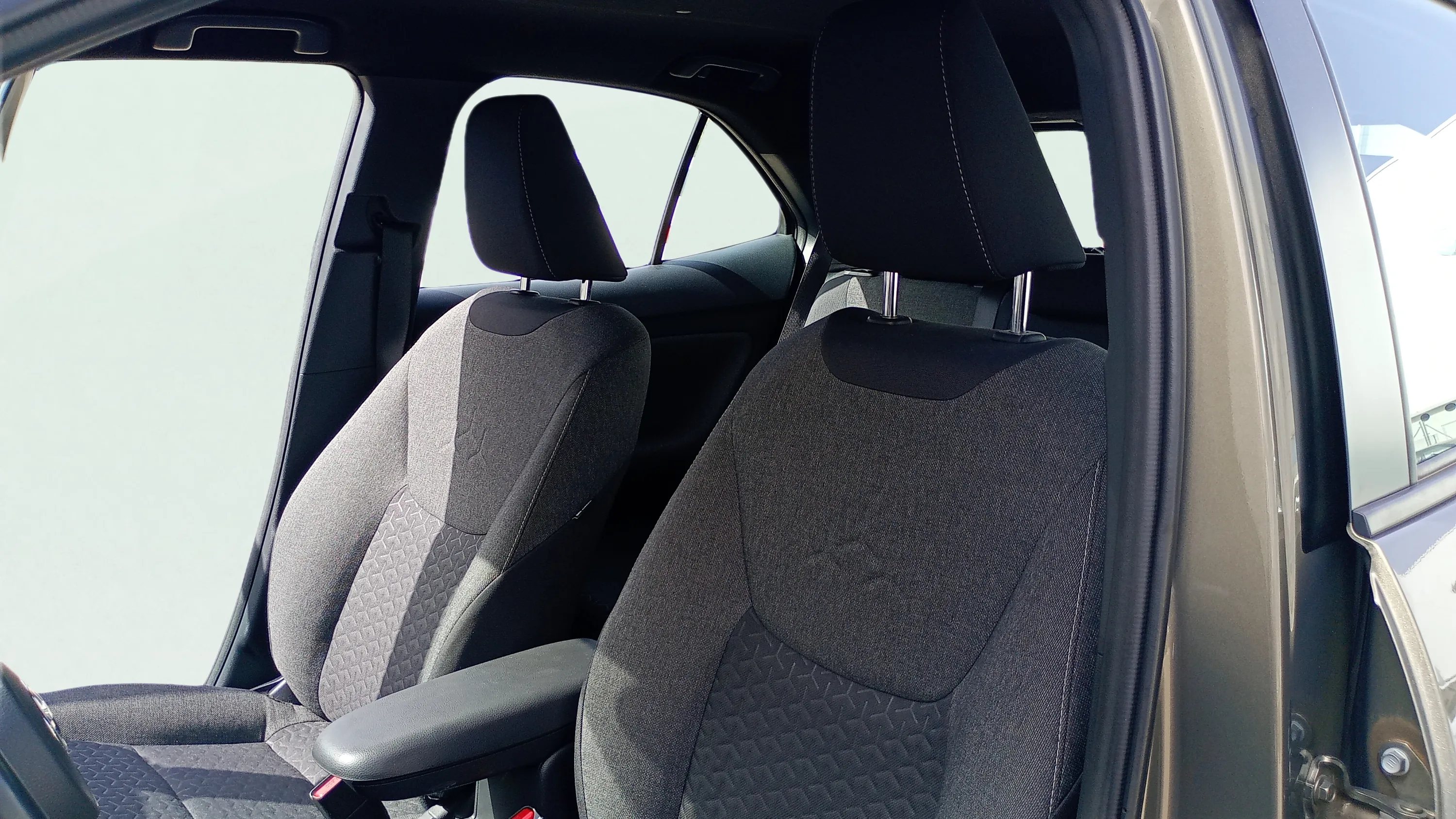 Toyota Yaris Cross 1.5 120H Active Tech - foto 16
