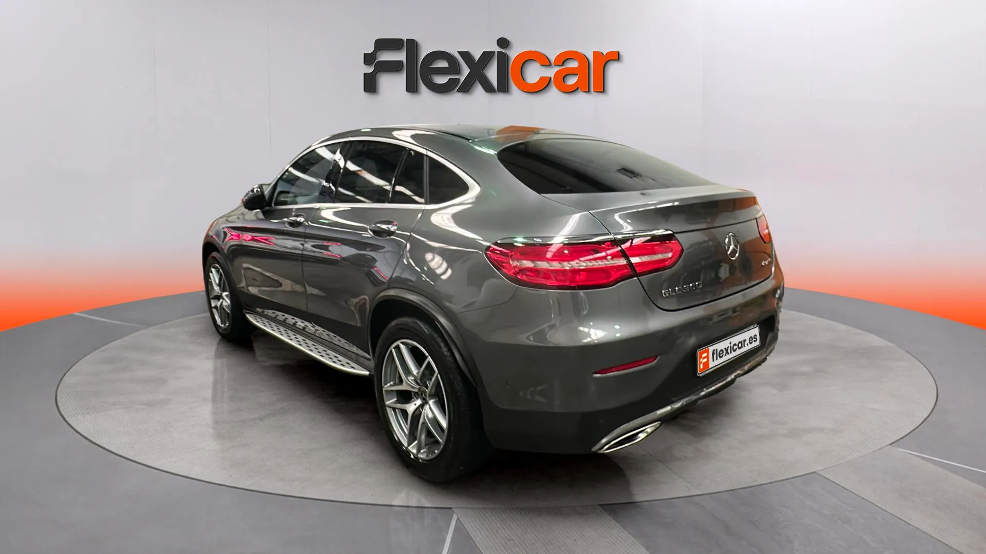 Mercedes-Benz GLC 300 4MATIC - foto 5