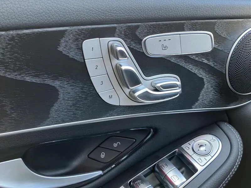 Mercedes-Benz GLC 220 d 4MATIC - foto 31