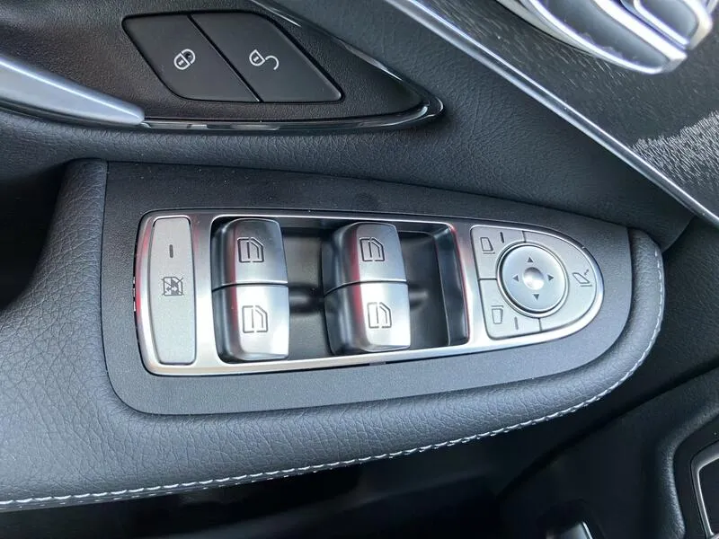Mercedes-Benz GLC 220 d 4MATIC - foto 30